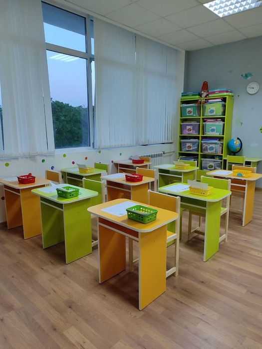 Дитячий столик та стільчик парта детский стол и стул меблі для садочку