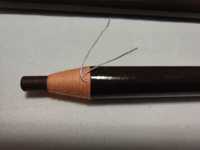 Косметический водостойкий карандаш для бровей коричневый.