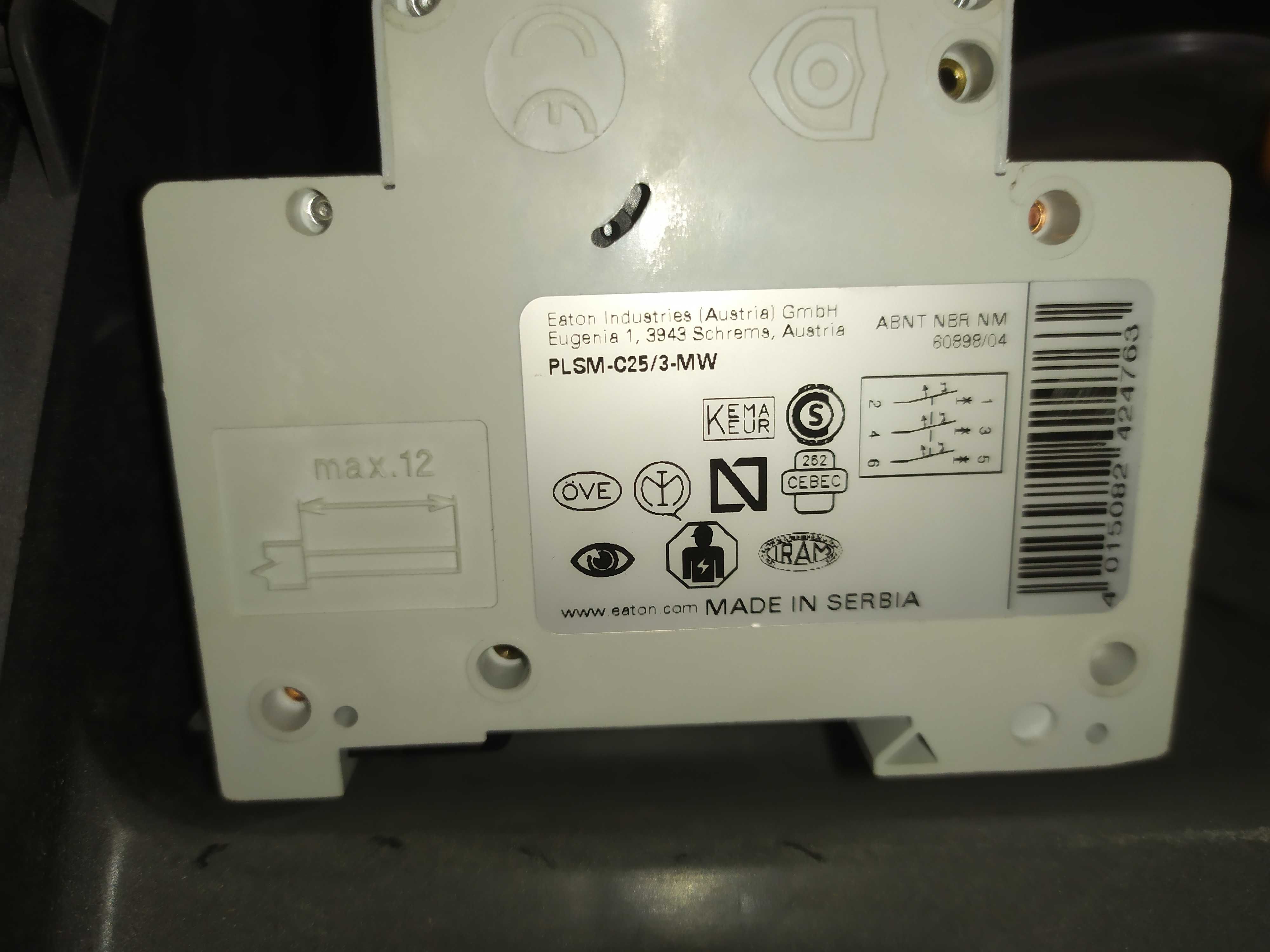 Wyłącznik nadprądowy Eaton 3P C 25A 10kA AC PLSM-C25/3-MW