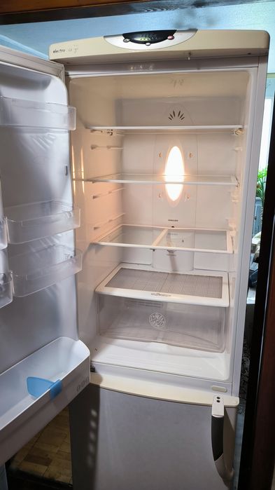 Двокамерний холодильник No Frost LG GR-409GVQA