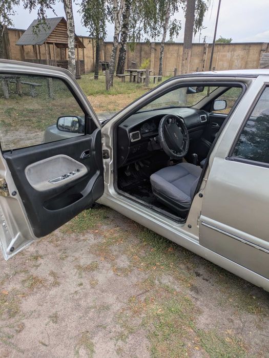 Легковий авто Чері амулет