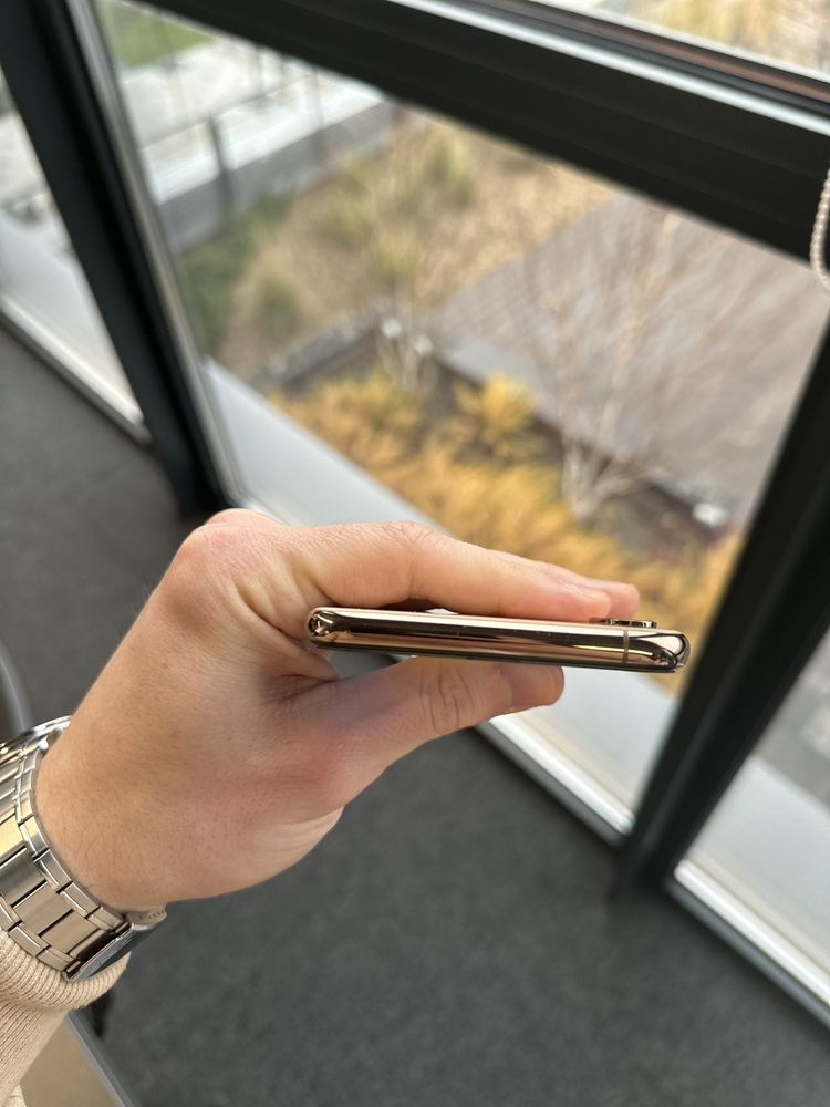 IPhone XS MAX GOLD 64GB Neverlock АКБ 100%