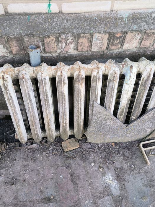 Продам батареї чугуні