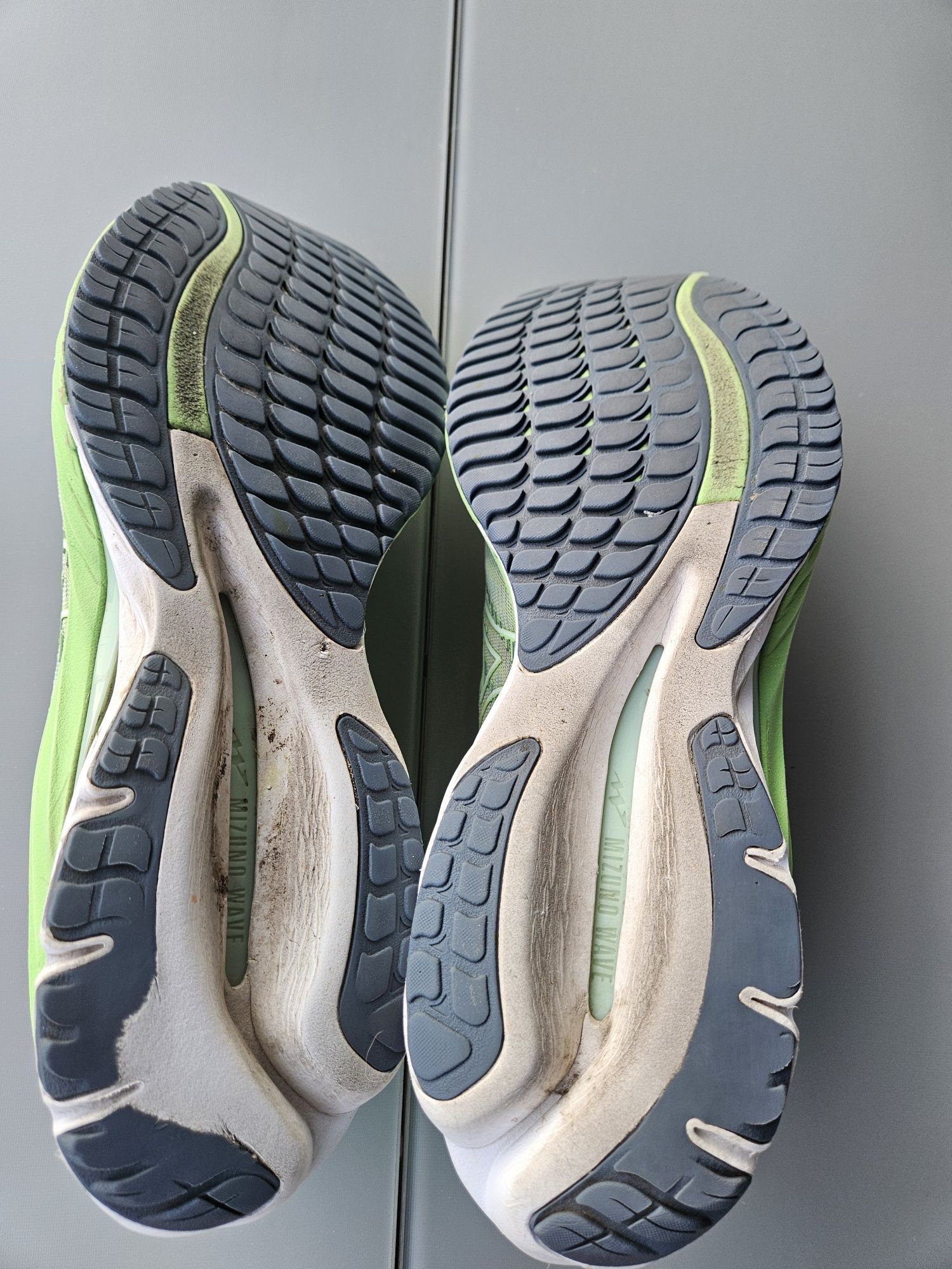 Mizuno Wave Rider 26 Rozmiar 47