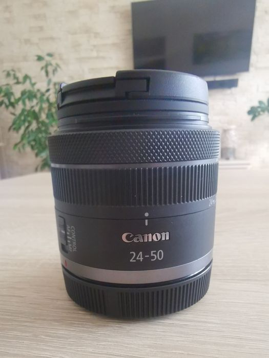 Obiektyw Canon rf 24-50, filtr UV osłona słoneczna