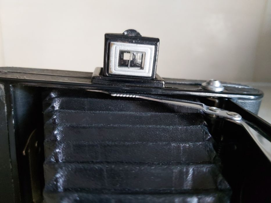 Máquina fotográfica de fole Lumirex Lumière