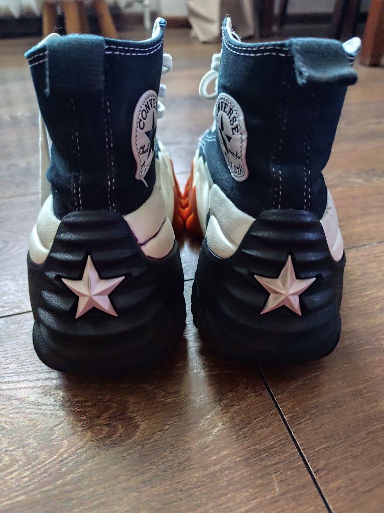 Trampki Converse model Run Star Motion
