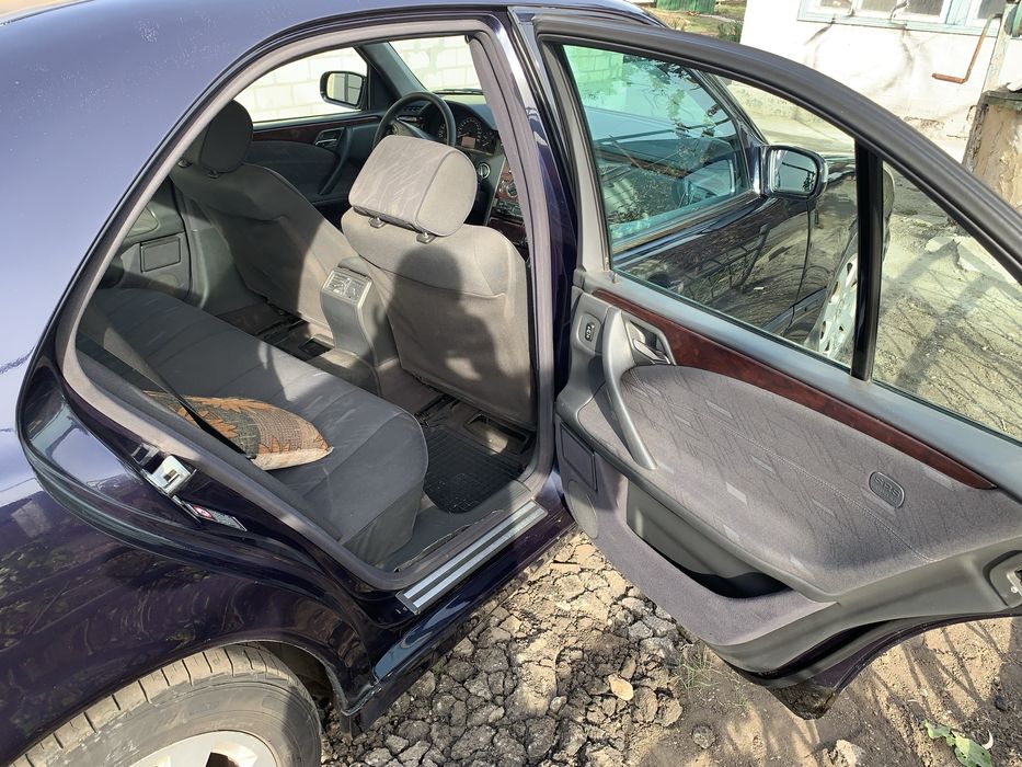 Mercedes E220 CDI W210