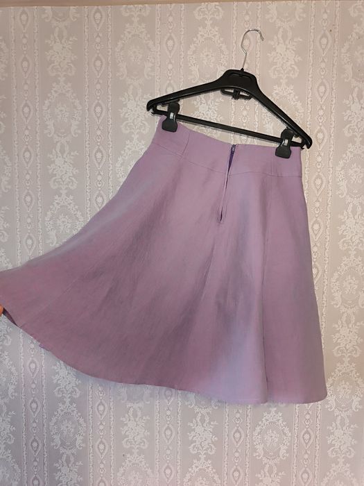 Юбка - кльош. Бузкового кольору. З фатіном та підкладкою.