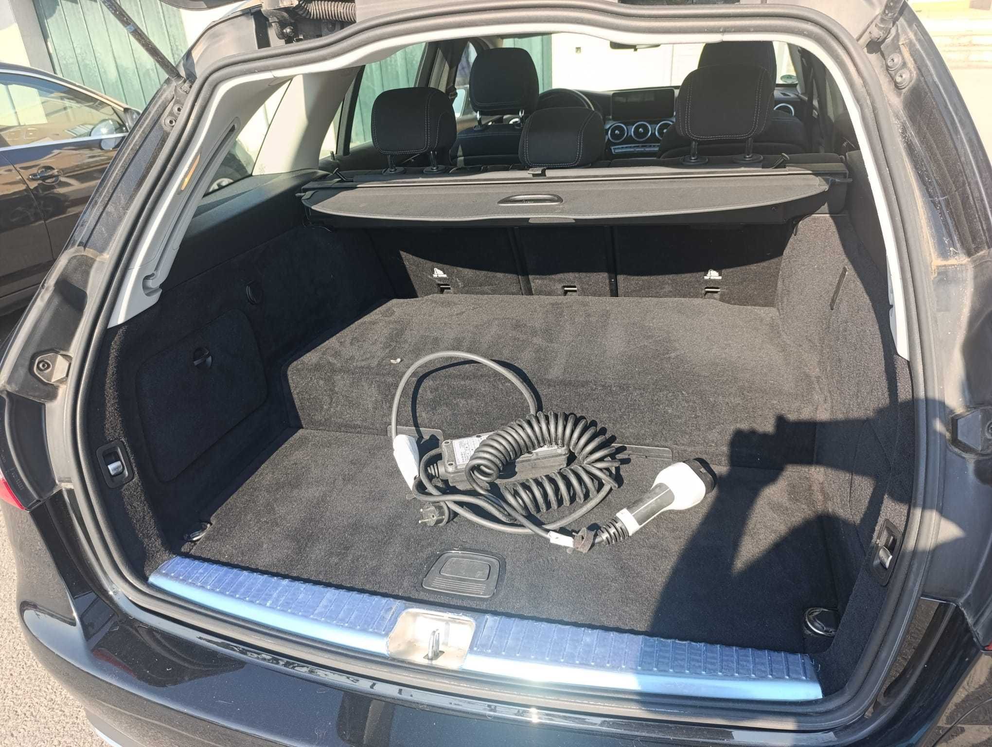 Mercedes C300de Hibrido Plug-In a Gasóleo