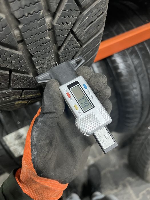 Шини,Резина,Пара,Зима 195/60/15 88T Semperit Master-Grip2