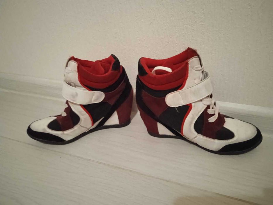 женские кожаные сапоги