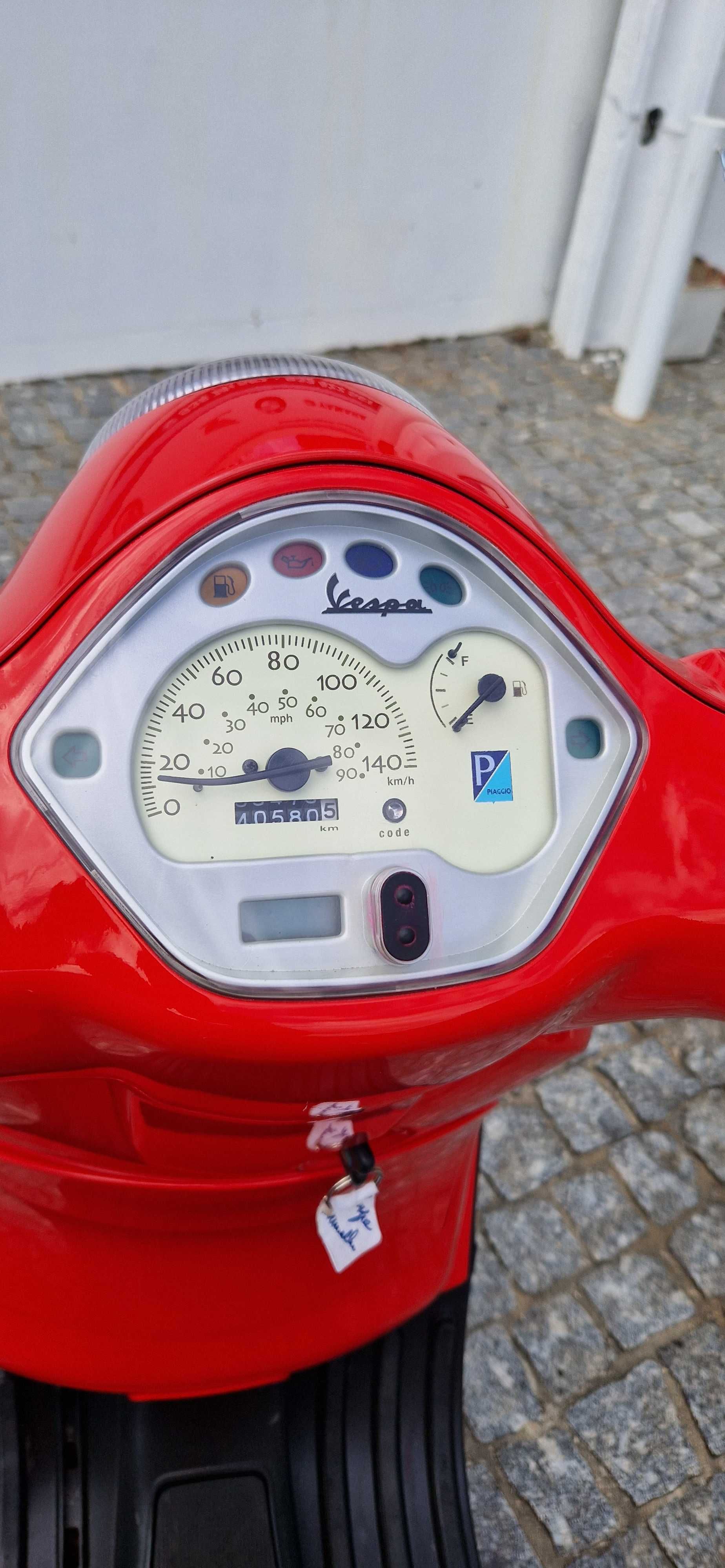 Vespa Scooter  125