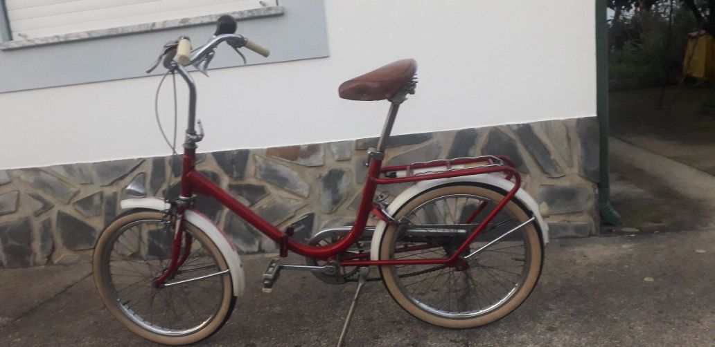 Bicicleta antiga nacional marca Orbita