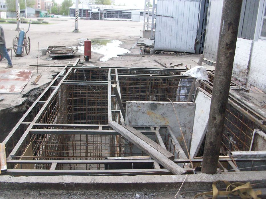 Будівництво, демонтажні та ремонтно-будівельні роботи