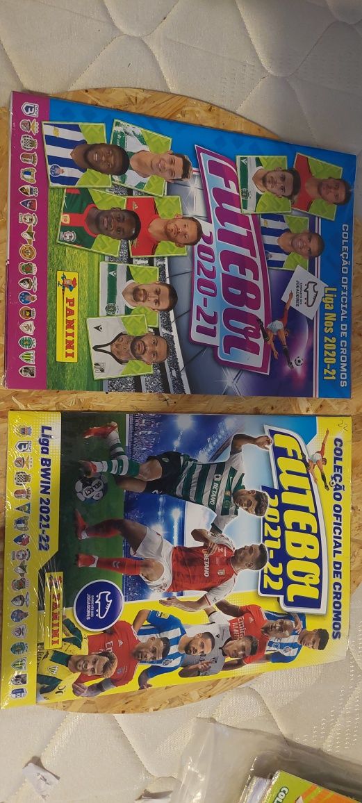 Várias Cadernetas futebol vazias para coleccionadores