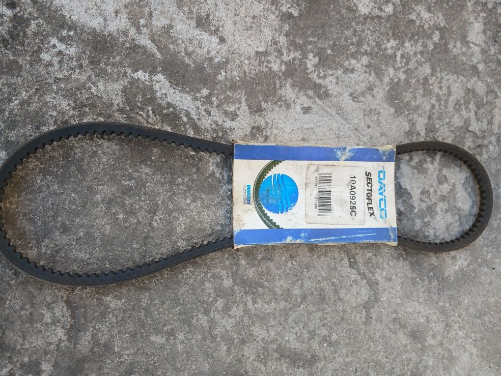 Ремень клиновой DAYCO 10A0925C