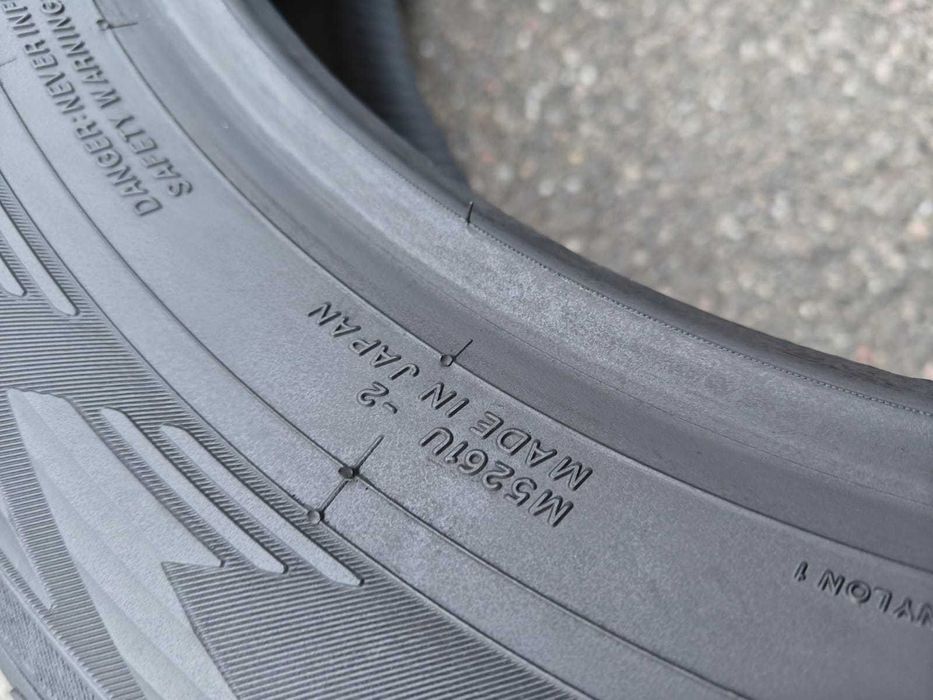 R18 235 60 4 штуки зимові шини Yokohama Ice Guard G075 ідеал