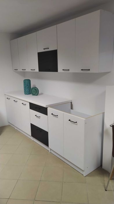 Sprzedam nowe meble kuchenne w różnych kolorach