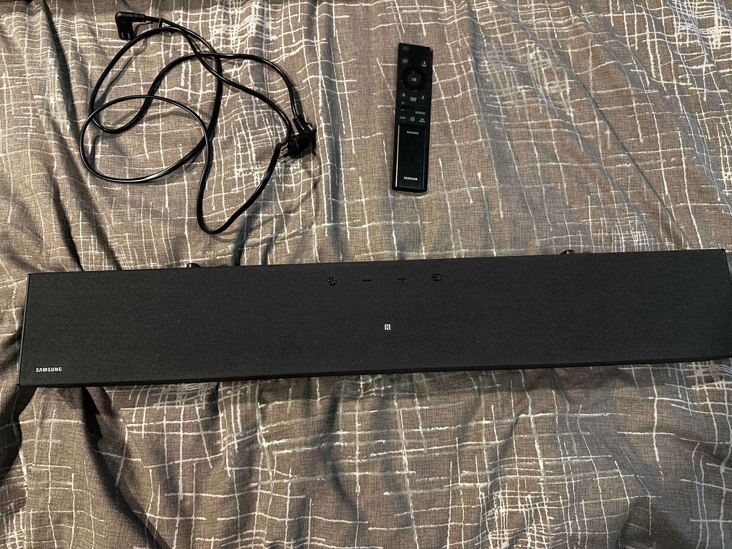 Саундбар Samsung HW-C400/UA