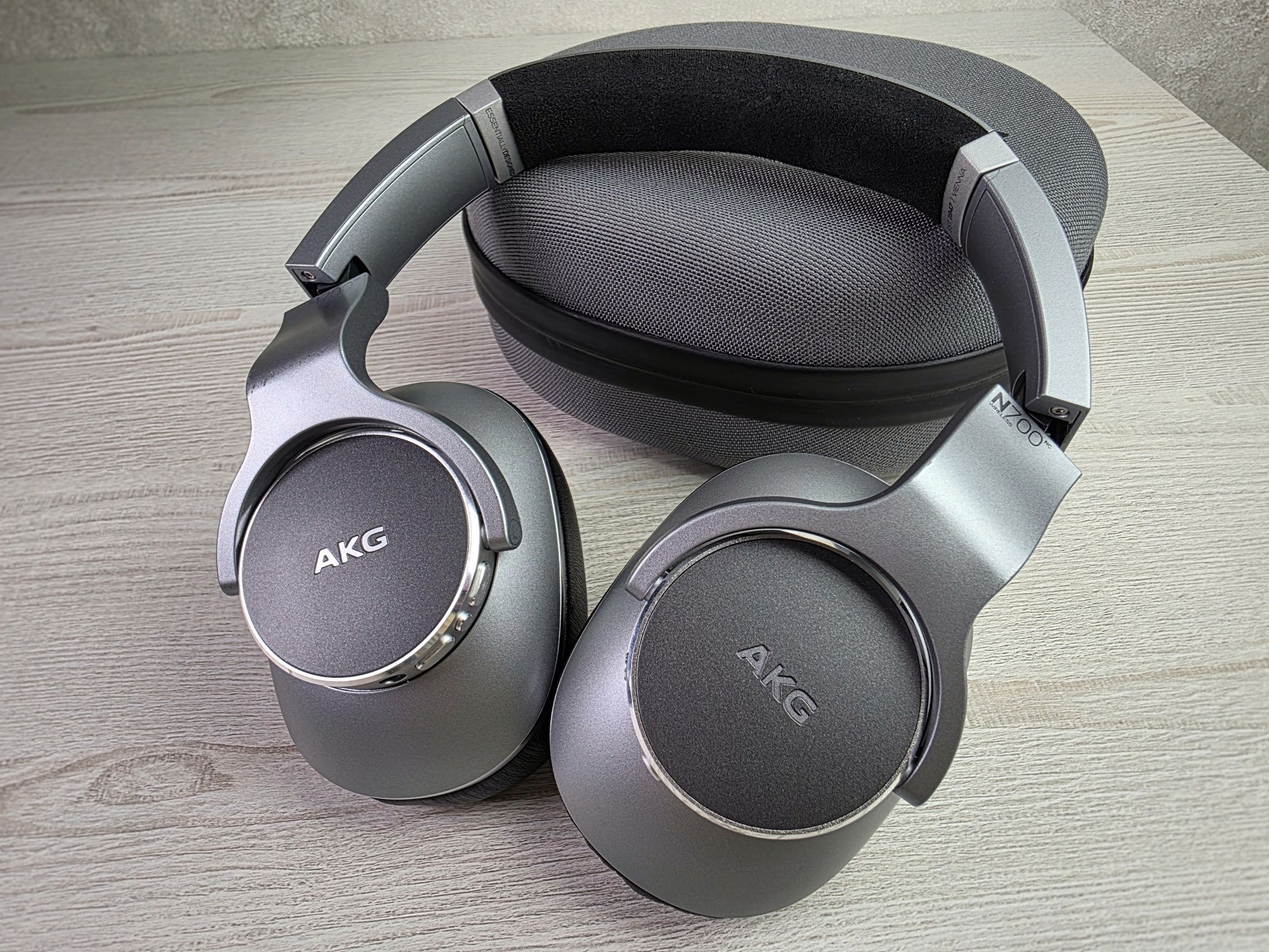Бездротові навушники AKG N700NC Wireless ANC Silver • ГАРНИЙ СТАН!