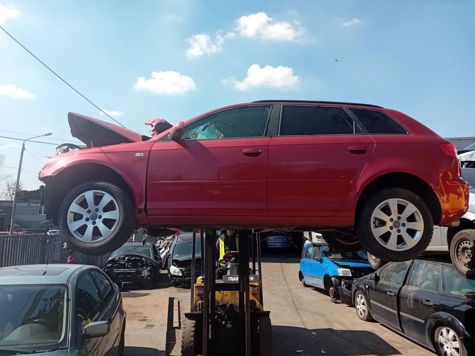 *AUDI A3 8P LIFT* Samochód na części
