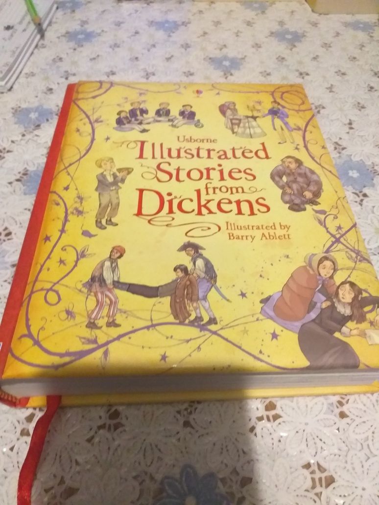 Книга англійською.  Illustrated Stories from Dickens.
