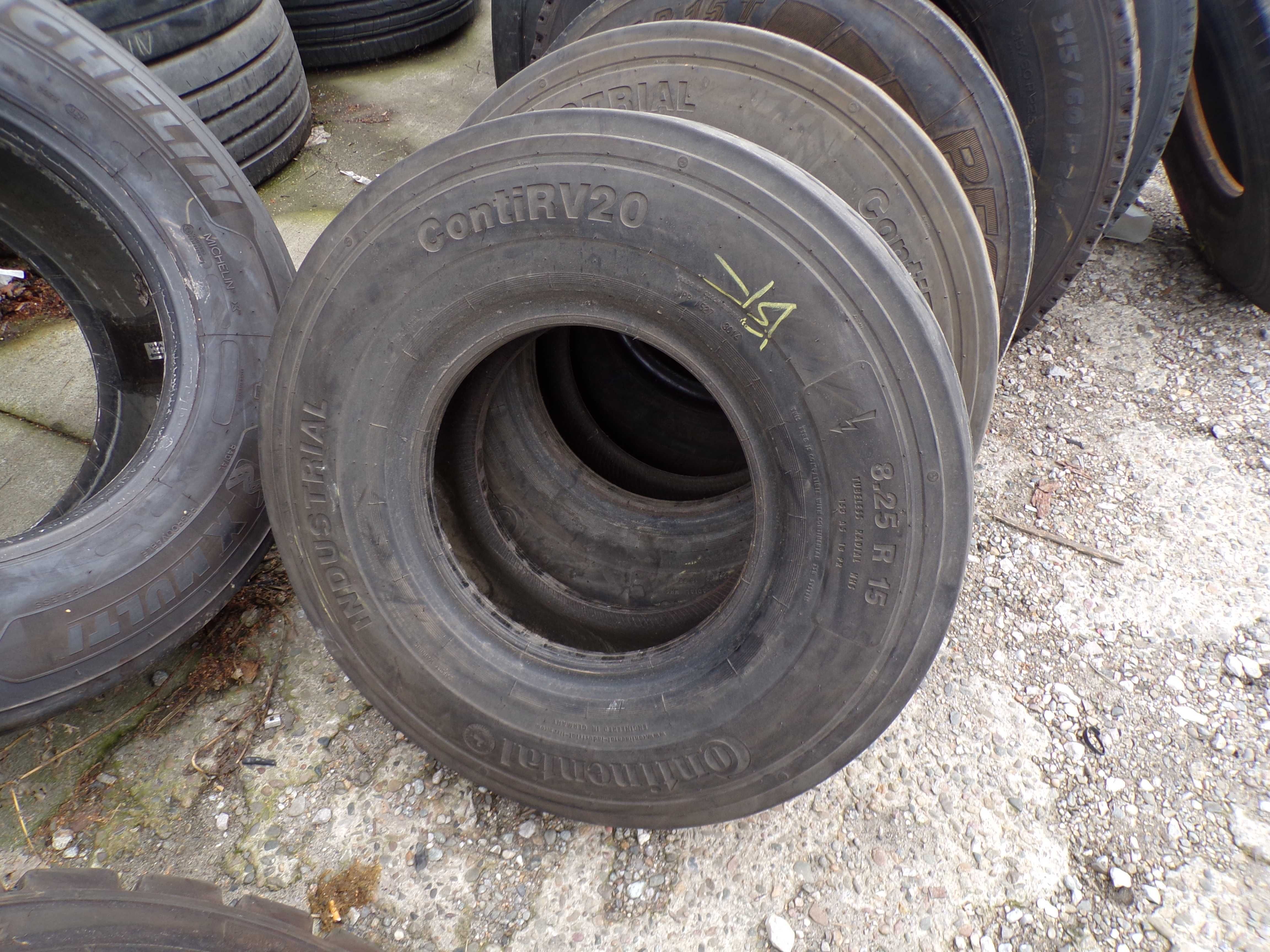 Opona 8.25R15 CONTINENTAL INDUSTRIAL CONTI RV 20 PARA (480 netto/szt.)