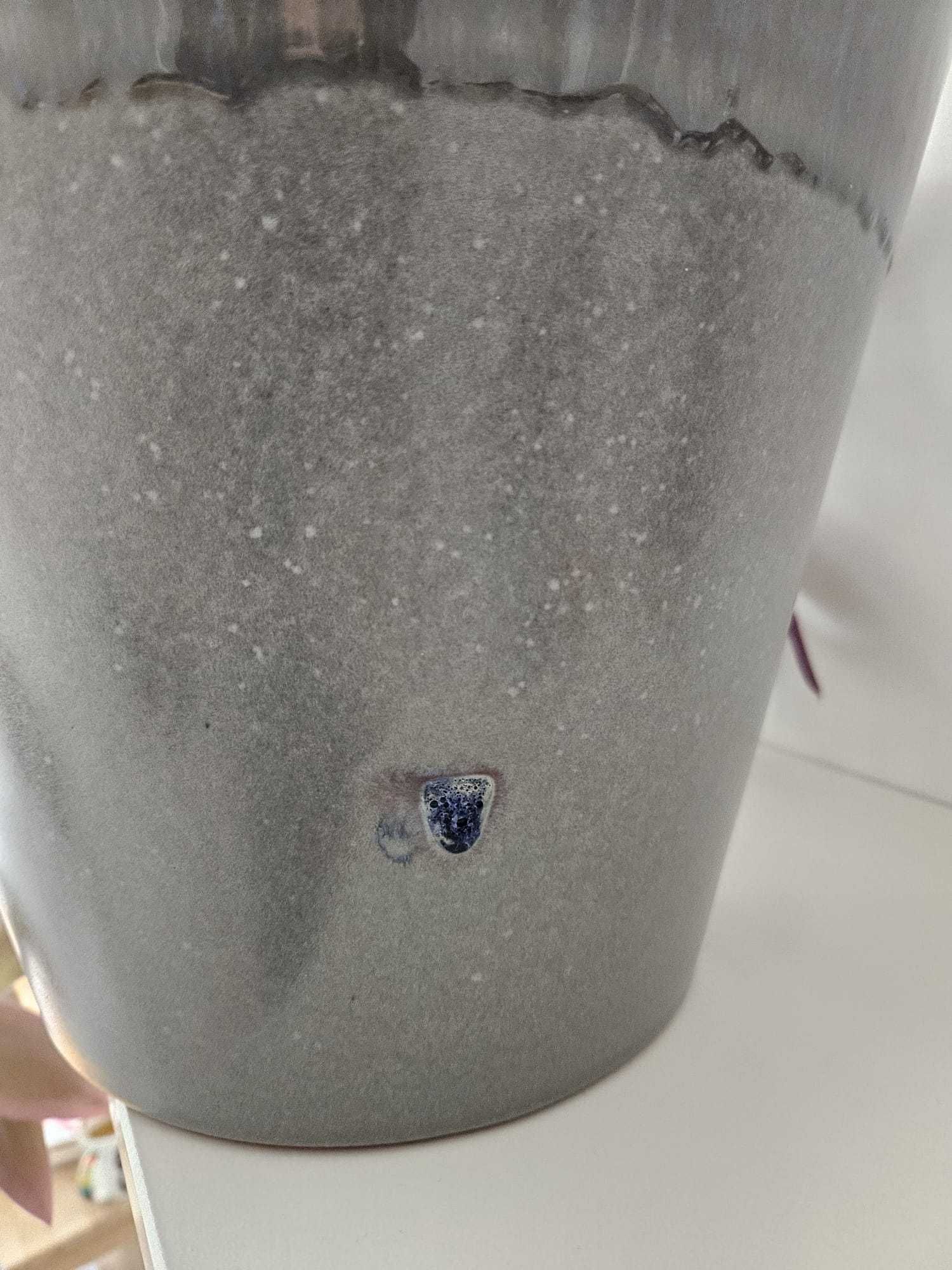 Vasos cerâmicos 26x25 e 20x20 cm