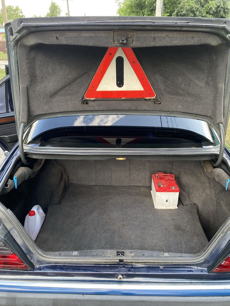 Продам Mercedes w124