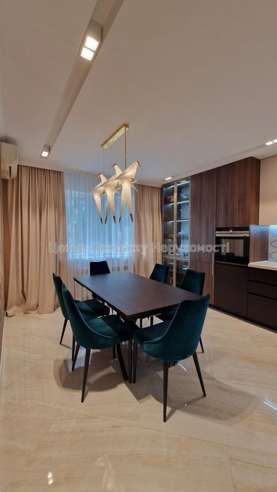 Таунхауз біля Віта поштова і Крюківщини. земля-7 соток. Теремки 20хв