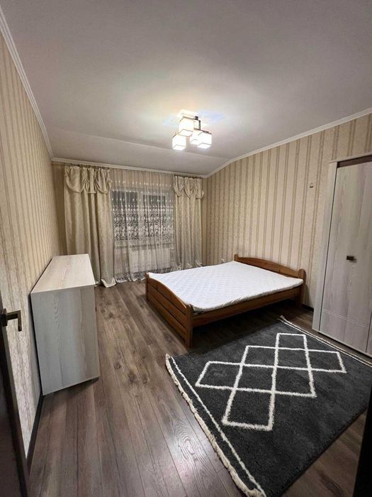 оренда 1 кв нов Колоскова 11 4\5  закрита терит з паркомісц 18000 грн