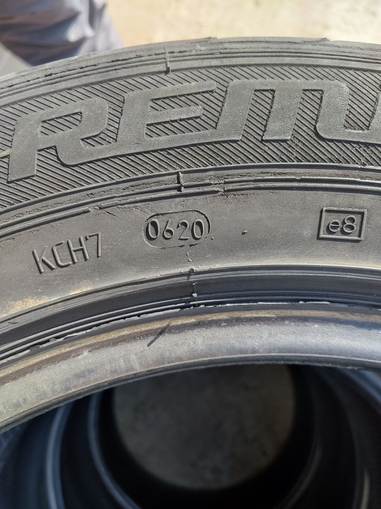 Шини літо 215 60 r16 95v