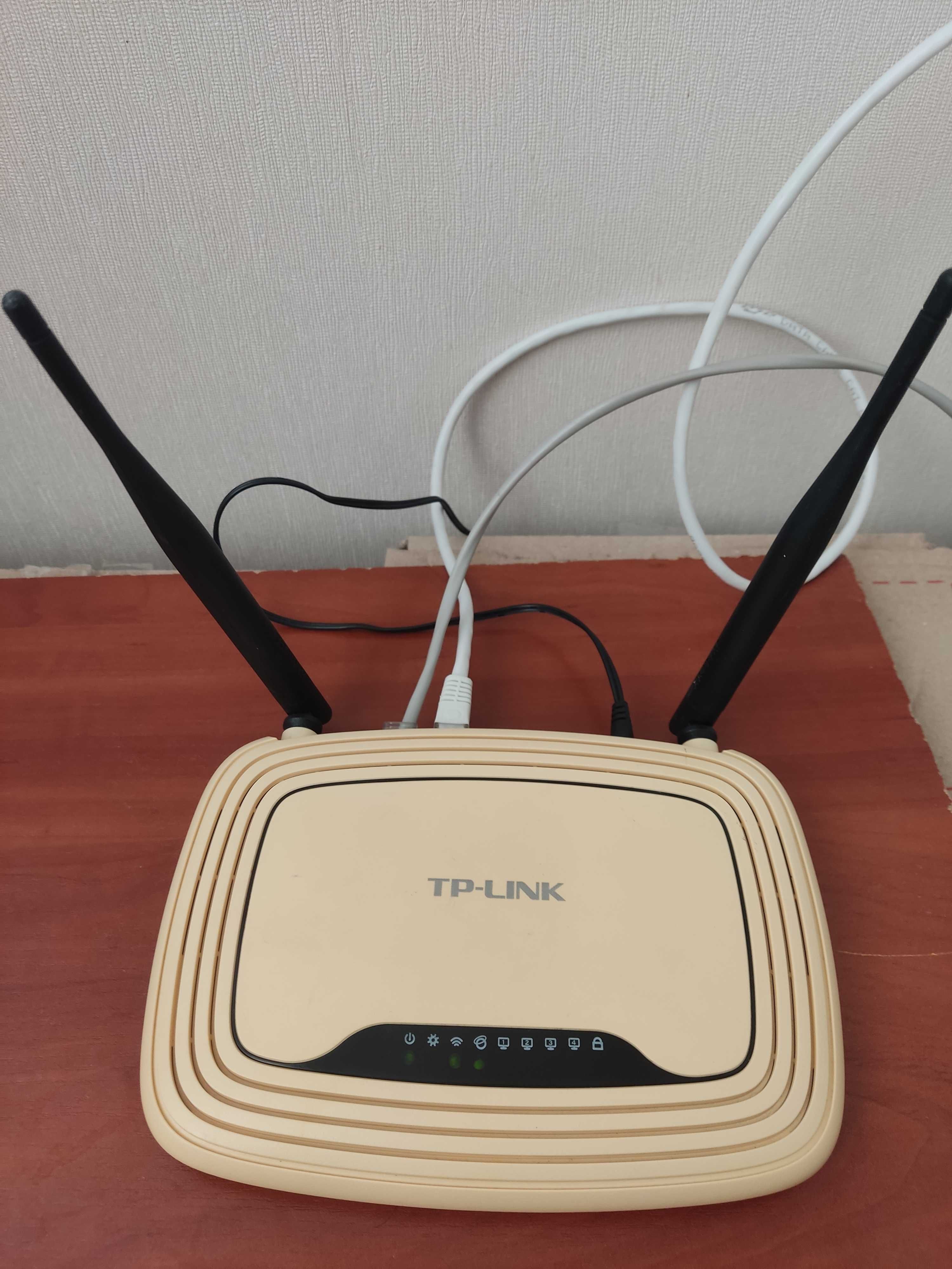 WiFi маршрутизатор TP-Link TL-WR841N, Вайфай 300 мбит/с
