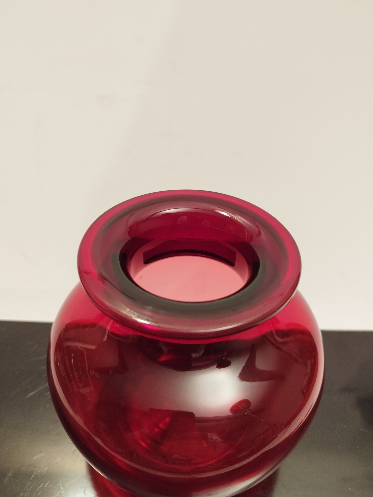 Rubinowy wazon tarnowiec kolorowe szkło prl vintage retro prl vintage