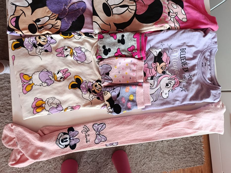 Nowe ubrania Minnie Mouse rozmiar 128 i gratisy