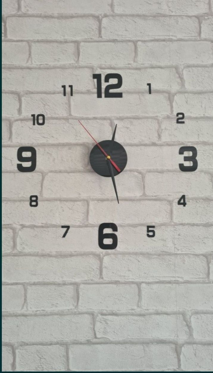 Zegar czarny na ścianę