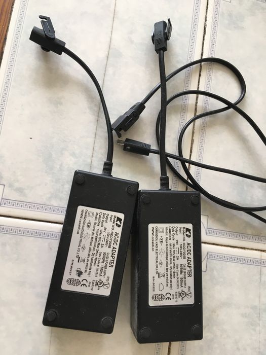Dois transformadores / fontes para Sofas e cadeiroes electricos
