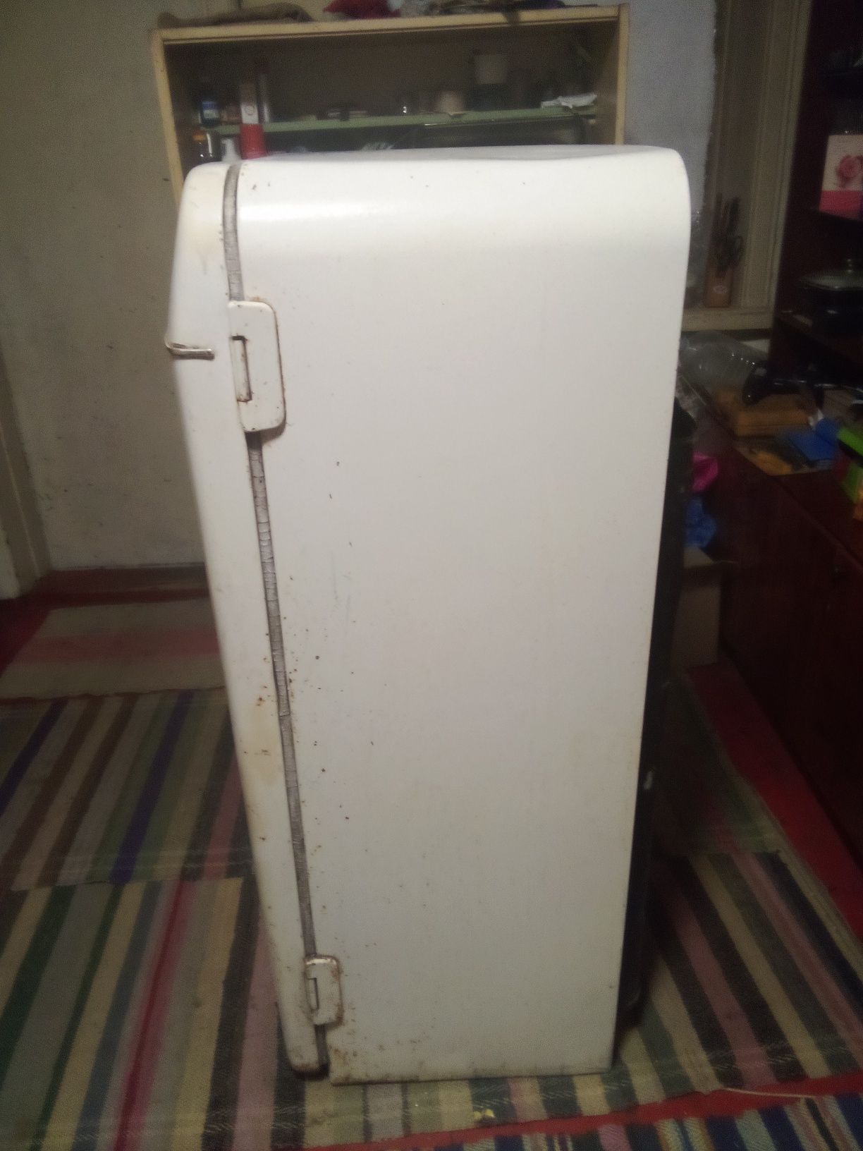 Продам холодильник в рабочем состоянии.