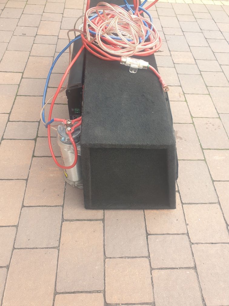 Skrzynie JBL 2X1000W zestaw ze wzmacniaczem i okablowaniem