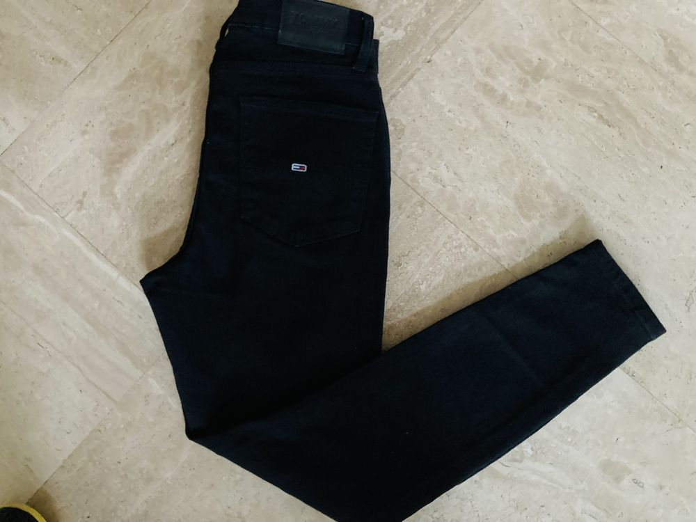 Damskie spodnie  jeansy Tommy Hilfiger W 29 nowe