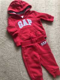 Костюмчик Gap