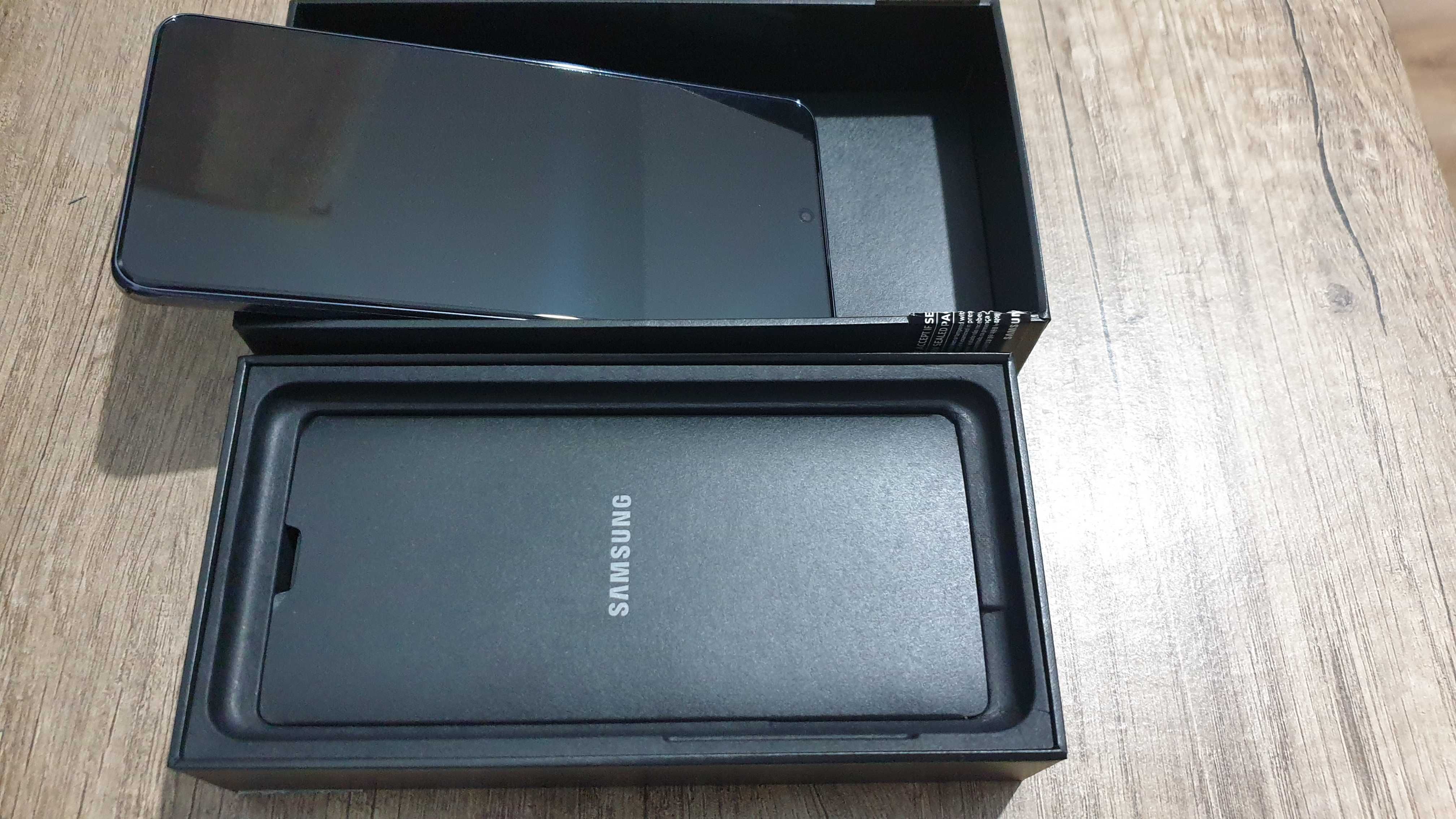 Nowy Samsung S21 5G 8G/128 GB + gratisy