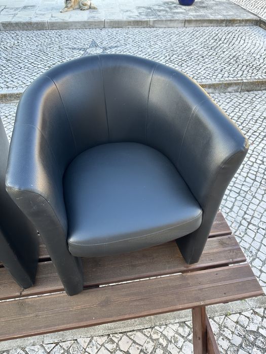 Sofa poltrona pele sintetica preta