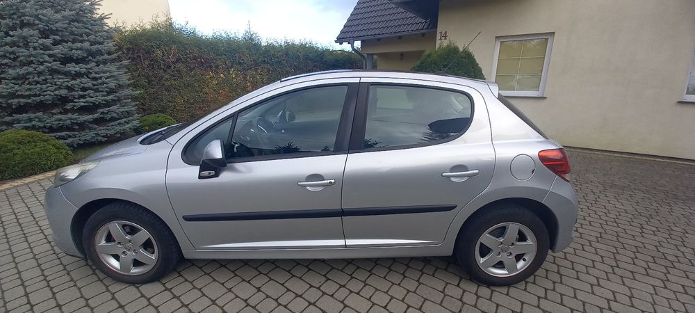 Peugeot  207   1.4