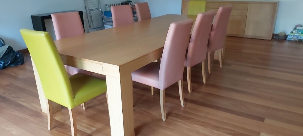 Mesa de sala de jantar