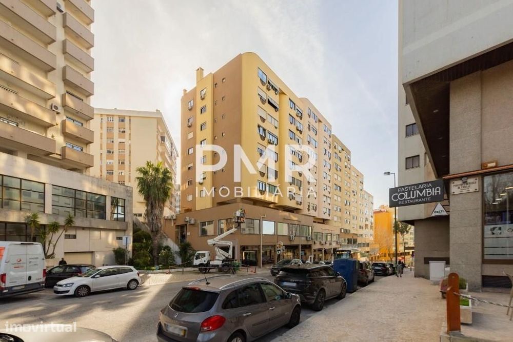 Apartamento T4 no Alto dos Moinhos