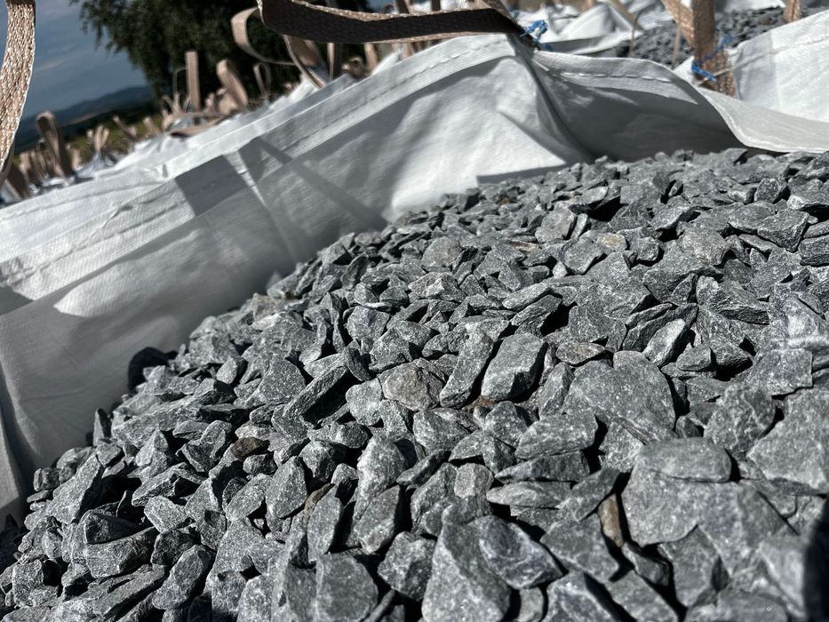 Kruszywo ozdobne granitowe dalmatyńczyk kamienie Ogrodowe