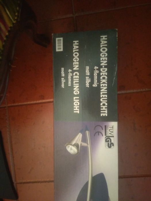 Candeeiro novo a estrear