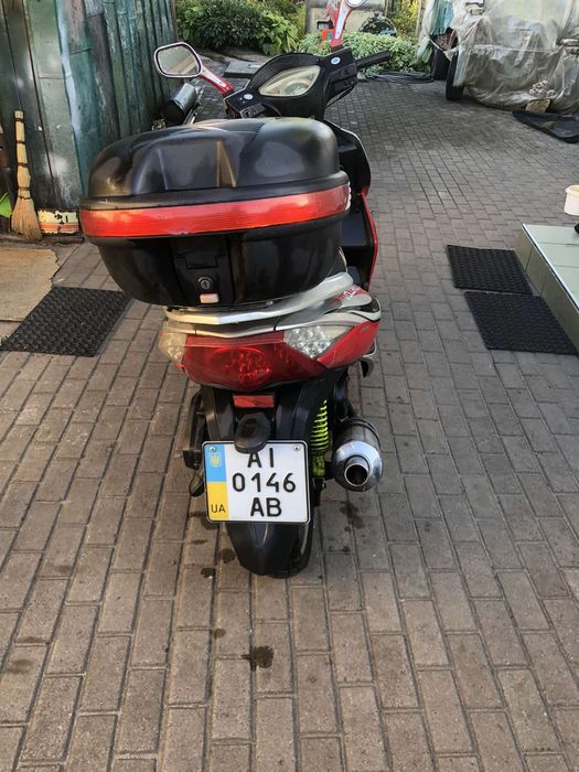 Скутер G-Max Vulcano Lux